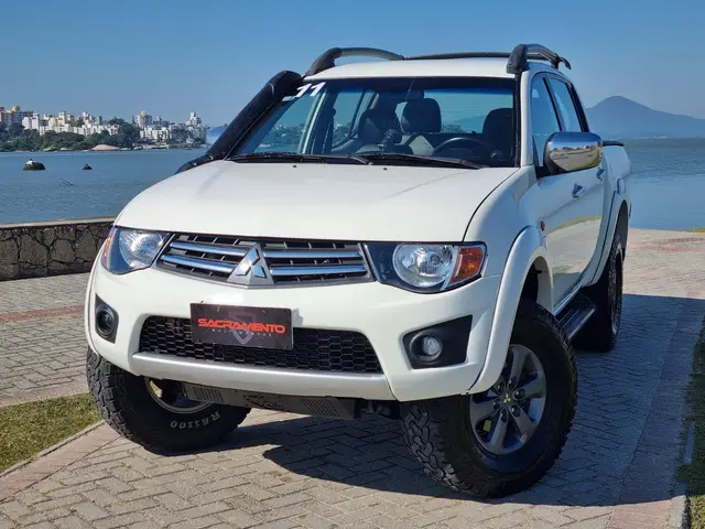 Carro Mitsubishi L200 Triton Sport 2011 L 200 Triton HPE 4x4 3.2 (aut) (cab. dupla)