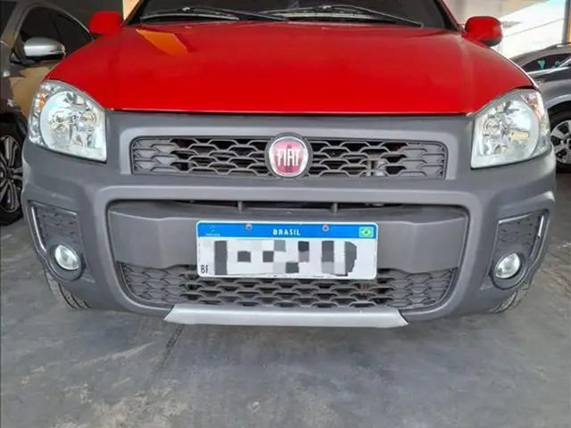 Carro Fiat Strada 2019 Freedom 1.4 CD (Flex)