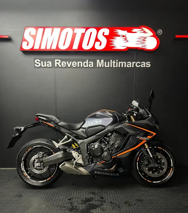 Moto Honda CBR 650R 2021 ABS