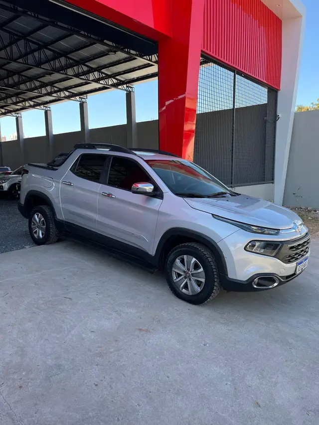 Carro Fiat Toro 2017 Freedom 1.8 AT6 4x2 (Flex)