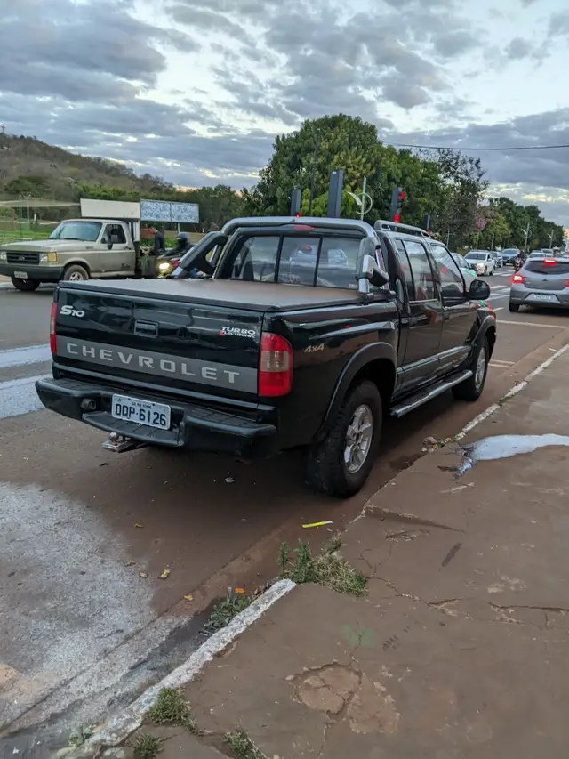 Carro Chevrolet S10 Cabine Dupla 2007 S10 Tornado 4x2 2.8 Turbo Electronic (Cab Dupla)