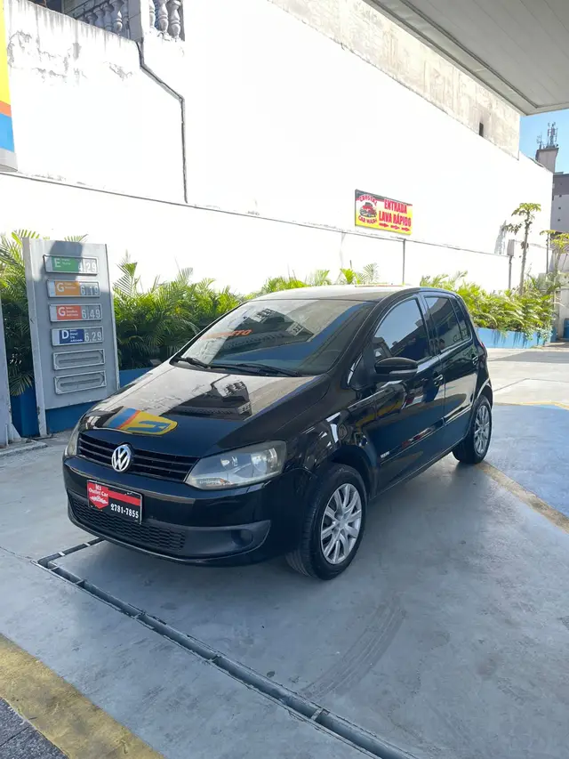 Carro Volkswagen Fox 2011 1.0 8V (Flex) 4p