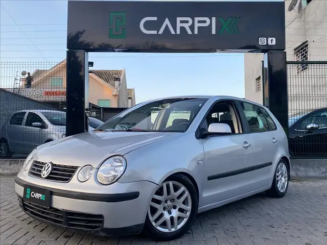 Carro Volkswagen Polo 2004 Hatch. Série Ouro 1.6 8V