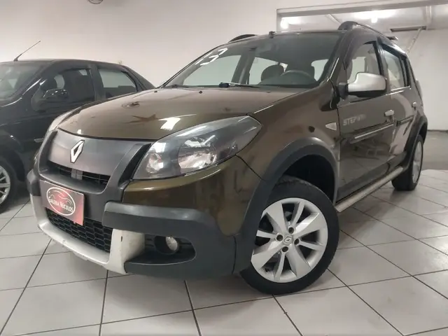 Carro Renault Sandero 2013 Privilège 1.6 8V Hi-Torque (flex)