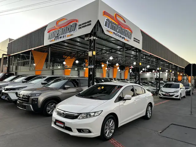 Carro Honda Civic 2014 New  LXR 2.0 i-VTEC (Aut) (Flex)