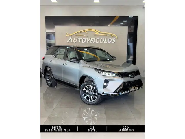 Carro Toyota SW4 2024 Diamond  2.8 Turbodiesel 4x4 (Aut.)