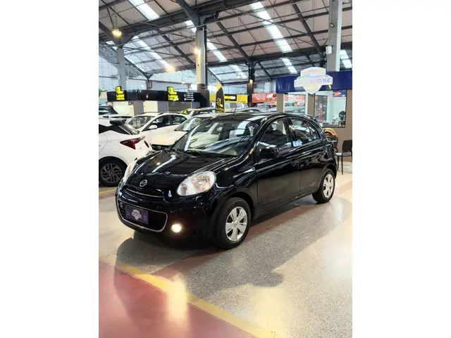 Carro Nissan March 2014 1.6 16V SR (Flex)