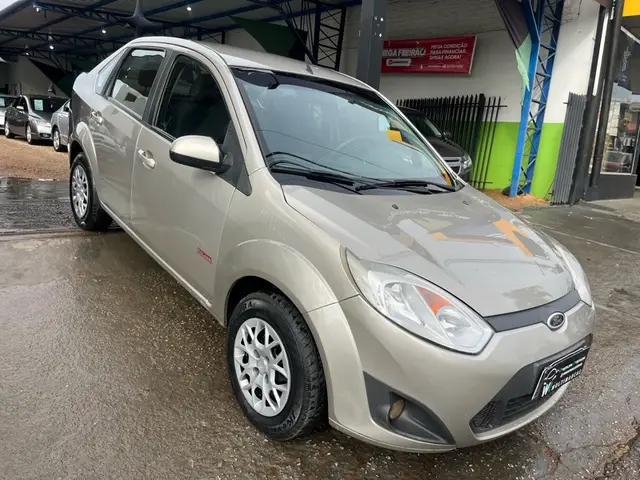 Carro Ford Fiesta Sedan 2013 Sed. 1.6 8V Flex 4p