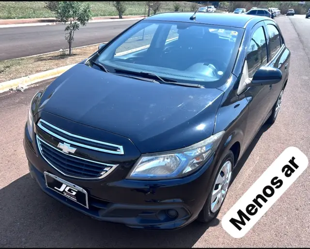 Carro Chevrolet Onix 2013 1.4 LT SPE/4