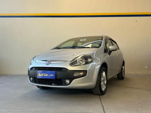 Carro Fiat Punto 2016 Attractive 1.4 (Flex)