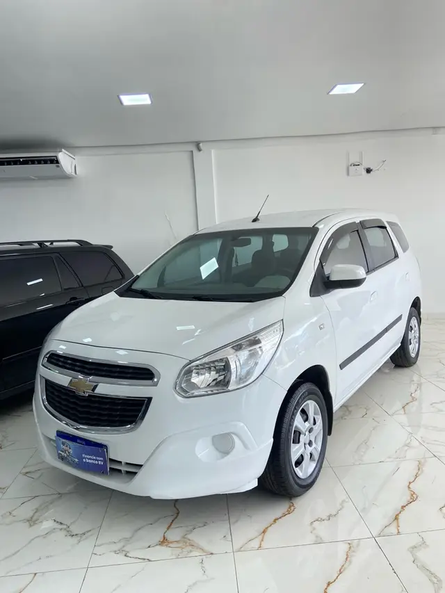 Carro Chevrolet Spin 2014 LT 5S 1.8 (Flex)