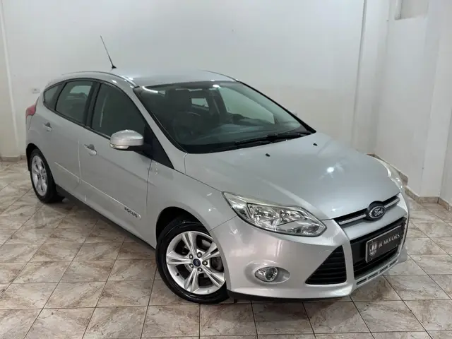 Carro Ford Focus Hatch 2015 S 1.6 16V TiVCT PowerShift