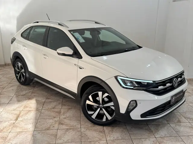 Carro Volkswagen Nivus 2023 Highline 200 TSI
