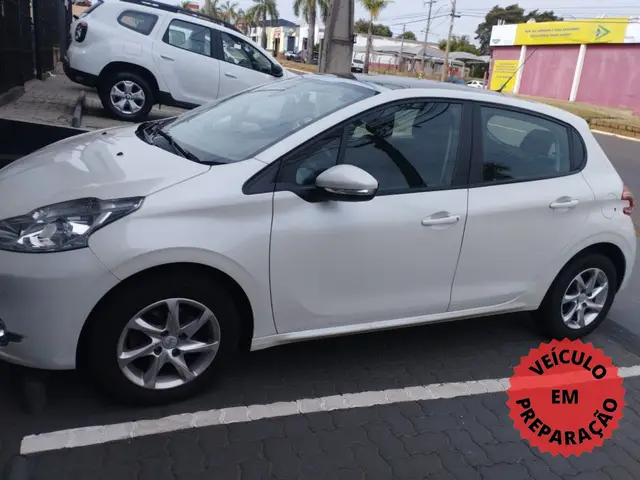 Carro Peugeot 208 2015 Allure 1.5 8V (Flex)