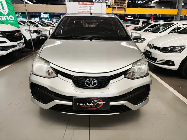 Carro Toyota Etios Sedan 2018 X 1.5 (Flex)