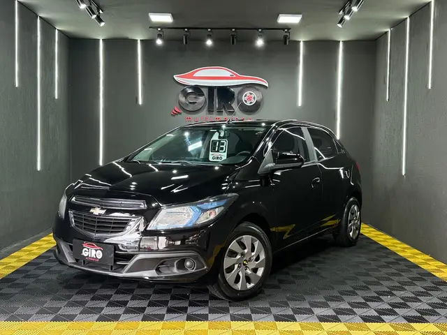 Carro Chevrolet Onix 2013 1.4 LT SPE/4