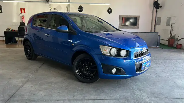 Carro Chevrolet Sonic 2012 Hatch LTZ (Aut)
