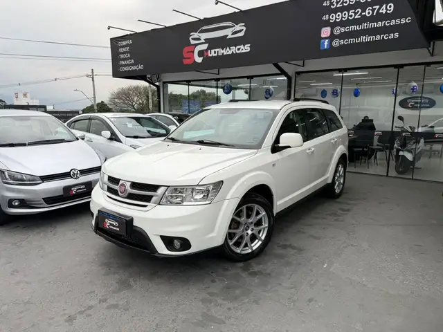 Carro Fiat Freemont 2015 2.4 16V Precision (Aut)