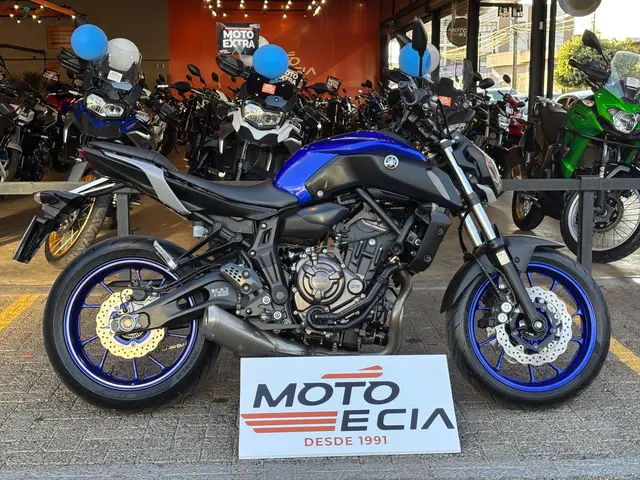 Moto Yamaha MT-07 2022 ABS