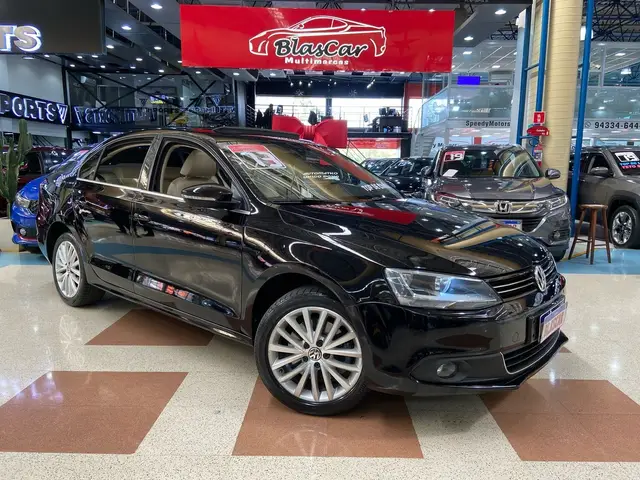 Carro Volkswagen Jetta 2013 2.0 TSI Highline DSG