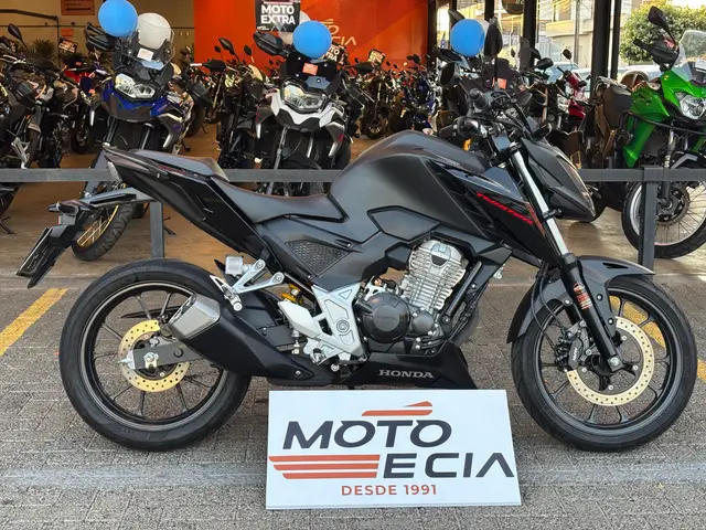 Moto Honda CB 300F Twister 2023 Standard