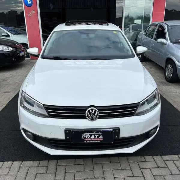 Carro Volkswagen Jetta 2014 2.0 TSI Highline DSG