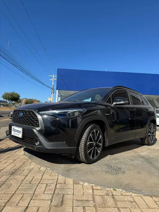 Carro Toyota Corolla Cross 2023 XRX Hybrid 1.8 (flex) (Aut)