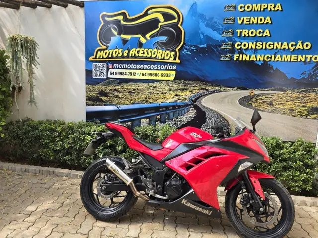 Moto Kawasaki Ninja 2014 300