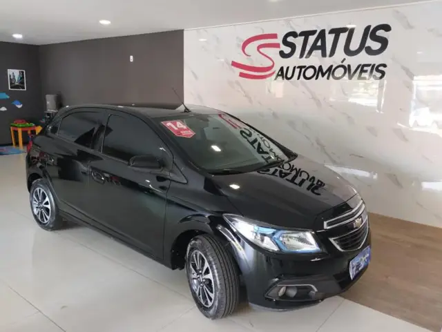 Carro Chevrolet Onix 2014 HATCH LTZ 1.4 8V FlexPower 5p Mec.