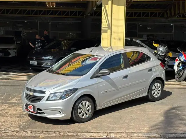 Carro Chevrolet Onix 2019 1.0 Joy SPE/4