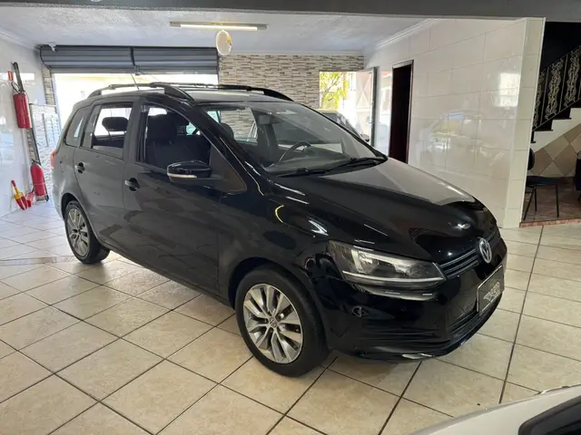 Carro Volkswagen SpaceFox 2016 1.6 VHT Trendline (Flex)