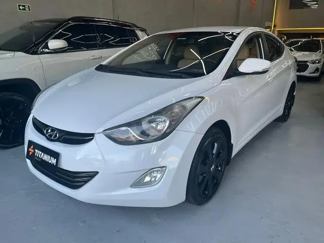 Carro Hyundai Elantra 2013 Sedan 1.8 GLS (aut)