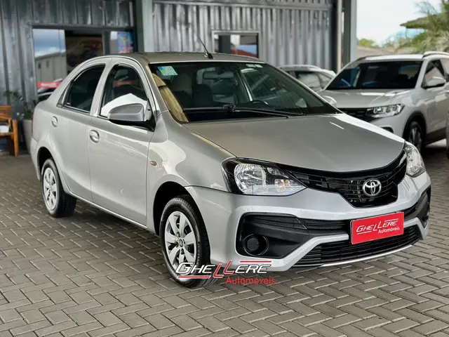 Carro Toyota Etios Sedan 2020 X 1.5 (Flex)