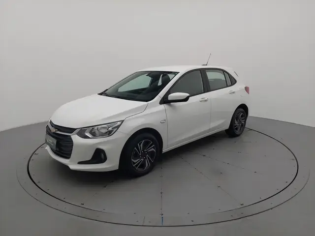 Carro Chevrolet Onix Plus 2024 LT 1.0