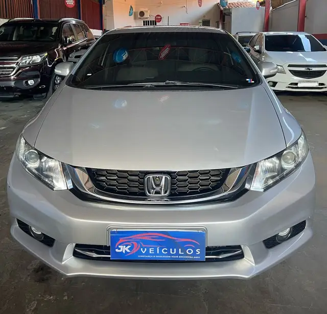 Carro Honda Civic 2016 LXR 2.0 i-VTEC (Aut) (Flex)