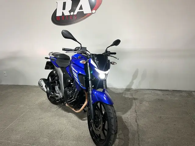Moto Yamaha YS 250 Fazer 2022 ABS
