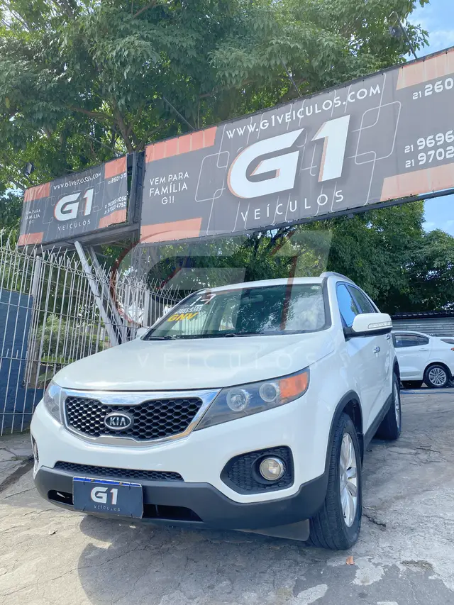 Carro Kia Sorento 2013 2.4 16V 4x2 (Aut)