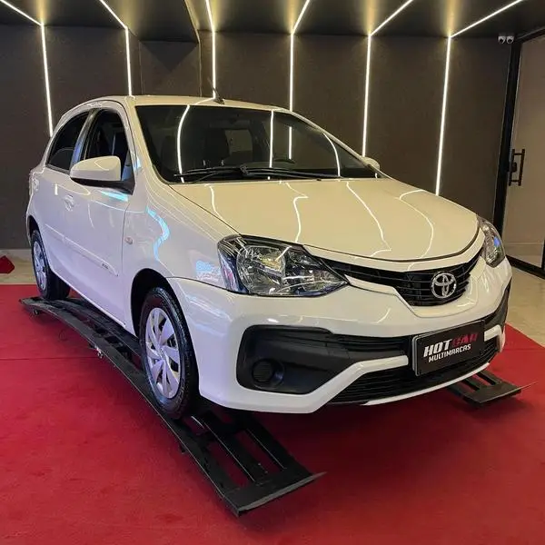 Carro Toyota Etios 2018 XS 1.5 (Flex)