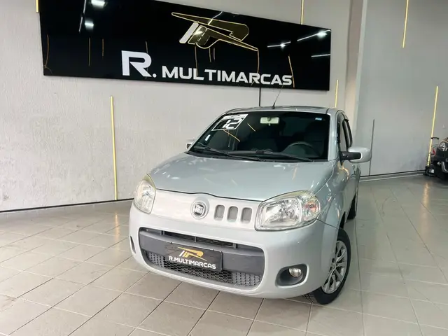 Carro Fiat Uno 2012 Vivace Celeb. 1.0 8V (Flex) 4p