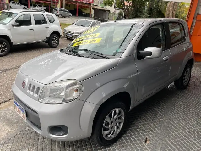 Carro Fiat Uno 2015 Vivace 1.0 8V (Flex) 4p