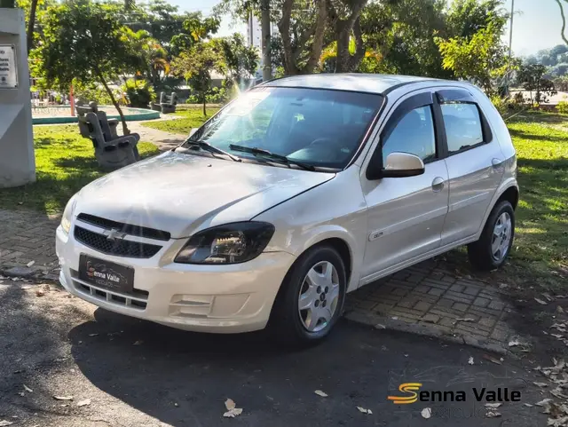 Carro Chevrolet Celta 2013 LT 1.0 (Flex)