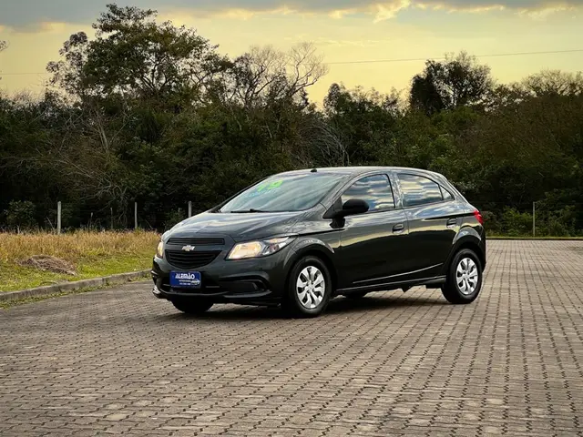 Carro Chevrolet Onix 2019 1.0 Joy SPE/4