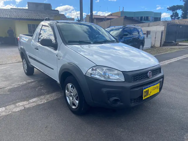 Carro Fiat Strada 2014 Working 1.4 (Flex)