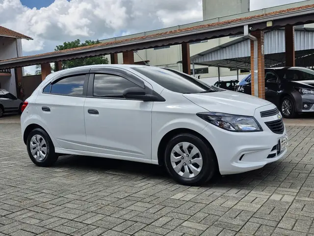 Carro Chevrolet Onix 2019 1.0 Joy SPE/4
