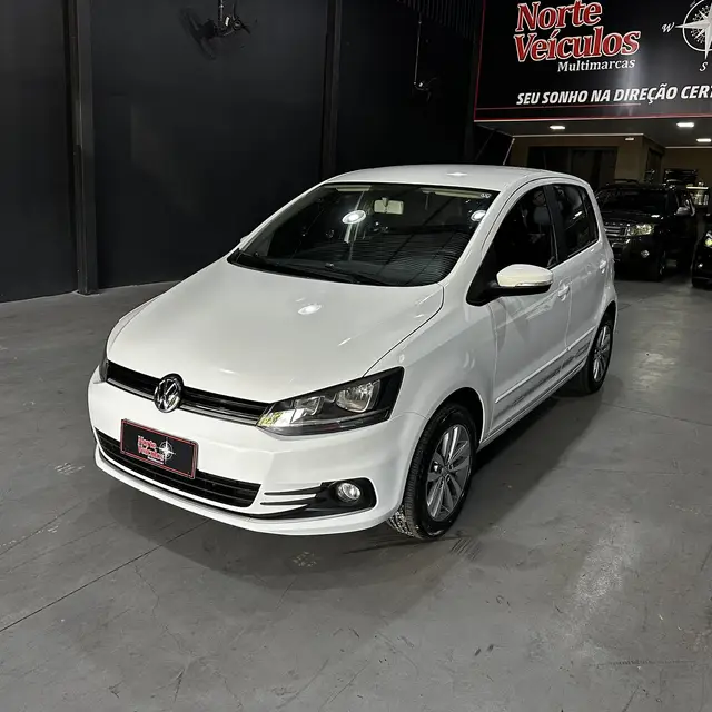 Carro Volkswagen Fox 2018 1.6 MSI Connect (Flex)