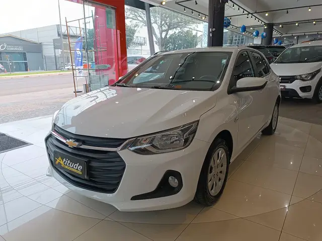 Carro Chevrolet Onix 2023 LT 1.0