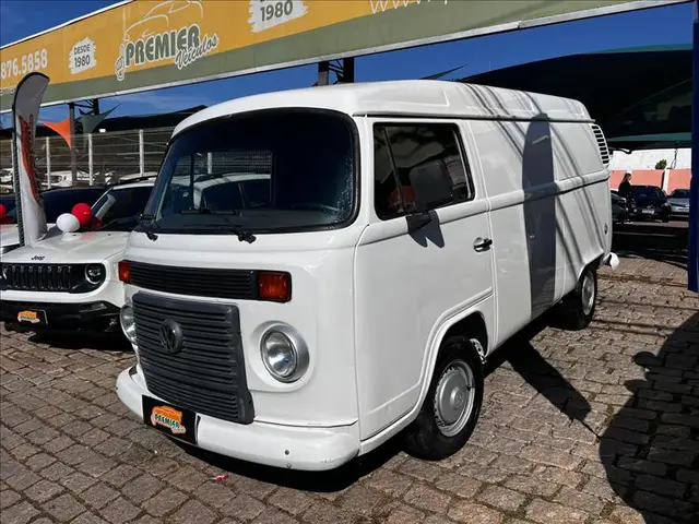 Carro Volkswagen Kombi Furgão 2010 Kombi Furgao 1.4 (Flex)