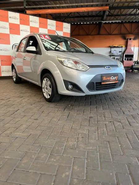 Carro Ford Fiesta Sedan 2014 SE Plus 1.6 RoCam (Flex)