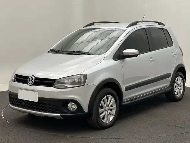 Carro Volkswagen CrossFox 2014 1.6 Mi Total Flex