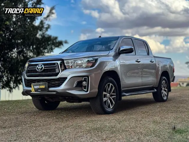 Carro Toyota Hilux Cabine Dupla 2020 Hilux 2.8 16v TDI SRV CD 4x4 (Aut)